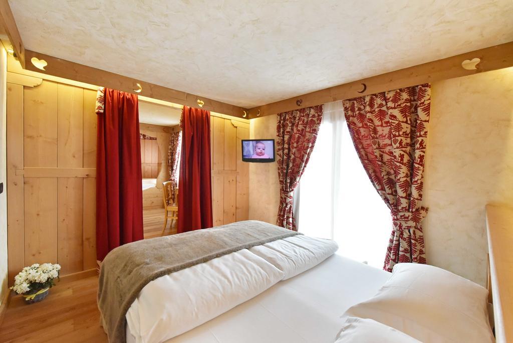 Hotel Miravidi A Cervinia 브루일서비니아 객실 사진