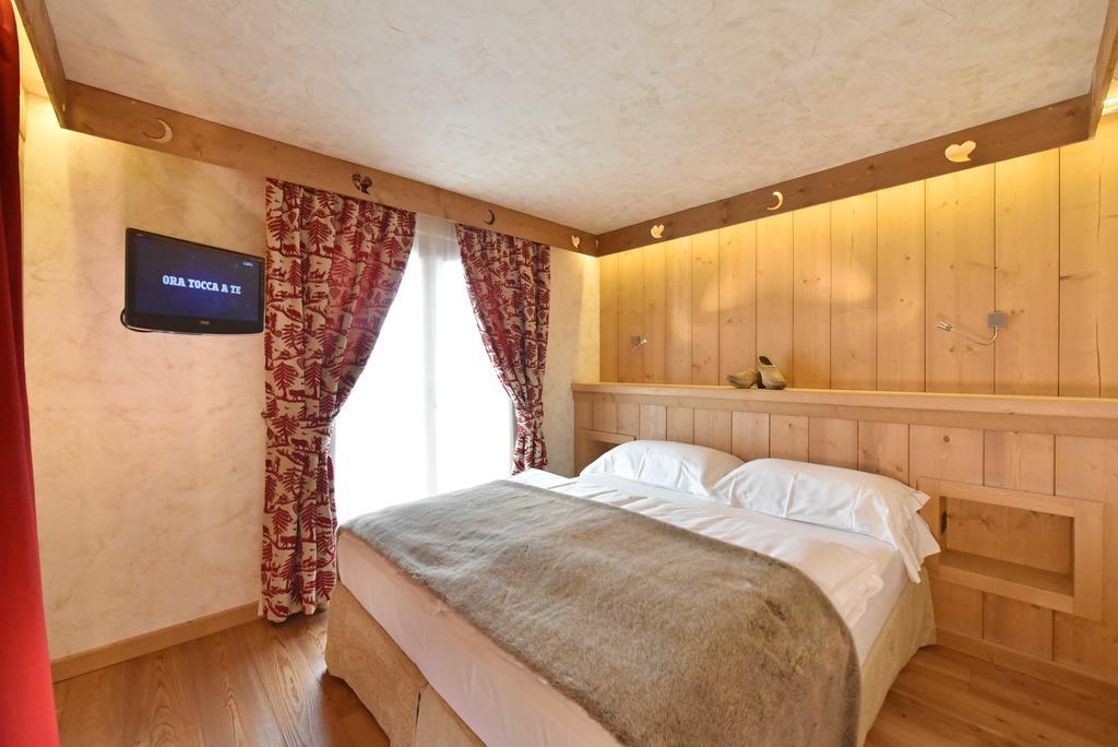 Hotel Miravidi A Cervinia 브루일서비니아 객실 사진